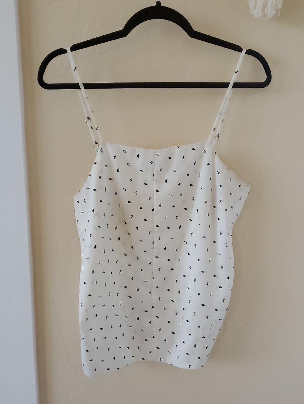 Harlowe & Graham White Cami with Black Dot Print M